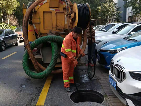 大宁排污管道清淤